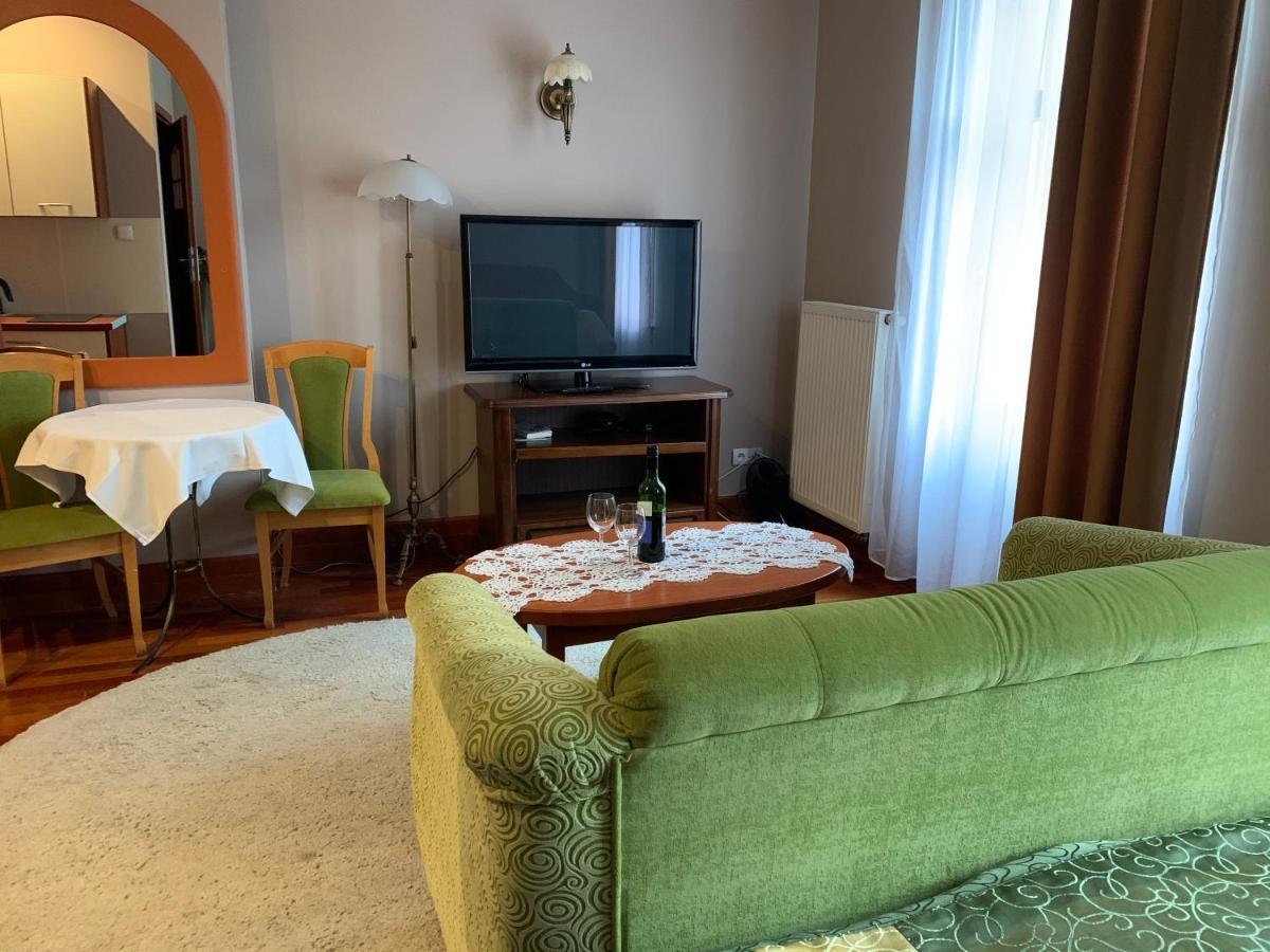 Apartamenty Classic Rewal Exteriör bild